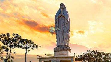 NOSSA SENHORA DE LOURDES DO LOUVOR 